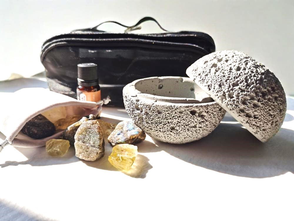 Lunar Volcanic Rock Aromatherapy Set