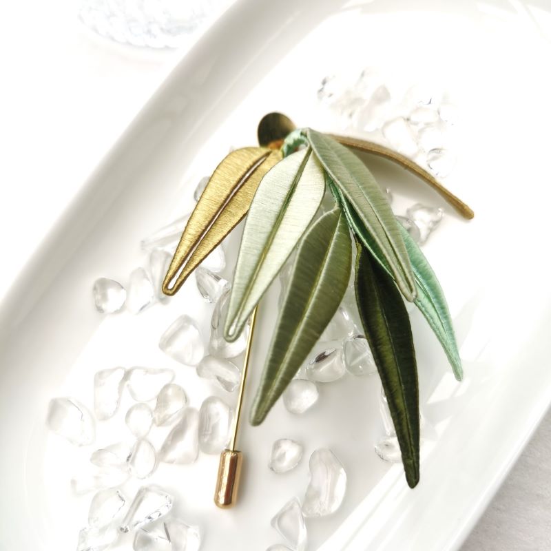 Chanhua Bamboo Brooch - Light Green