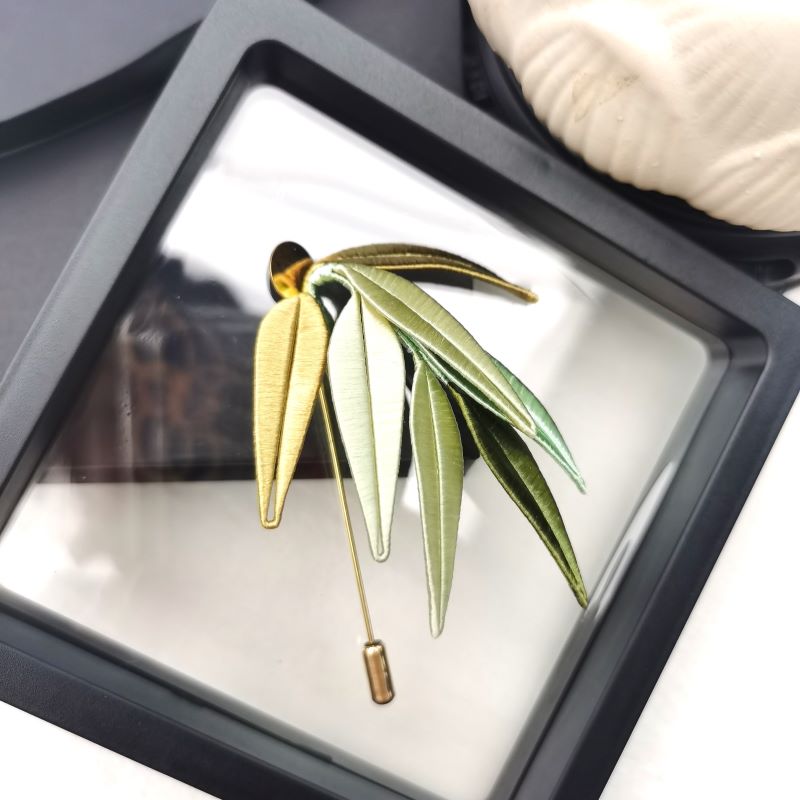 Chanhua Bamboo Brooch - Light Green